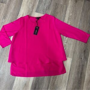 DG2 Diane Gilman Pink Blouse Medium NWT Layered Hem Lightweight Stretch Blouse